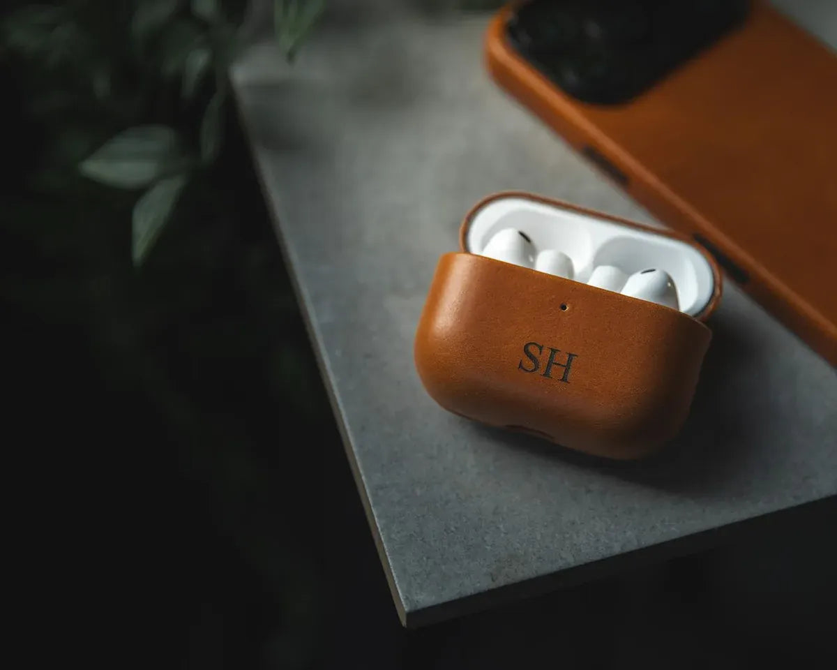 Snakehive Accessories Apple AirPods Pro 3 - Metro Leather Case Apple AirPods Pro 3 Leather Case | Snakehive