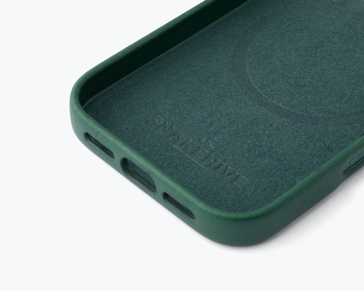 Apple iPhone 17 Pro - Metro Slim Leather Phone Case