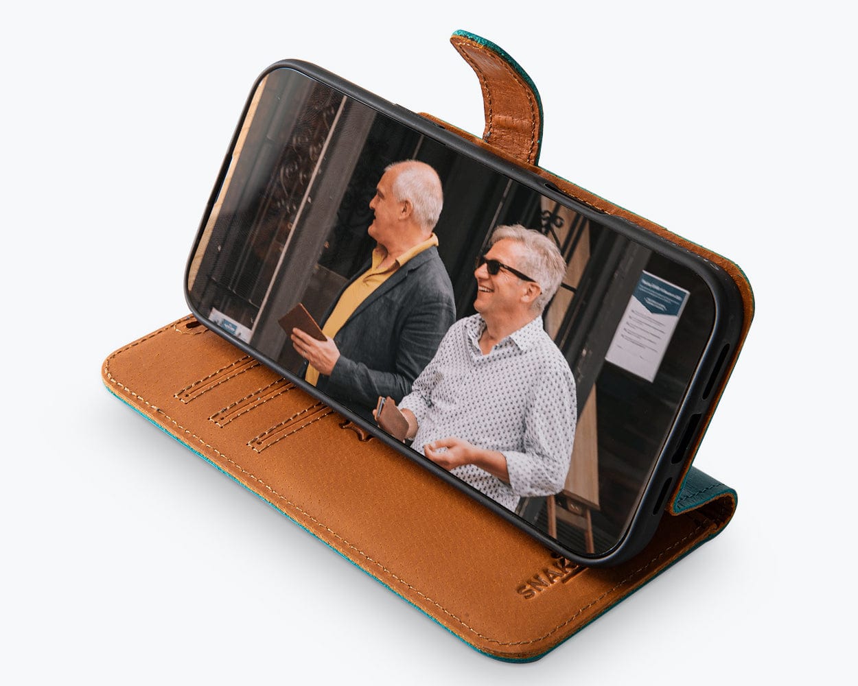 Apple Iphone 16 Plus Vintage Leather Wallet - Snakehive UK