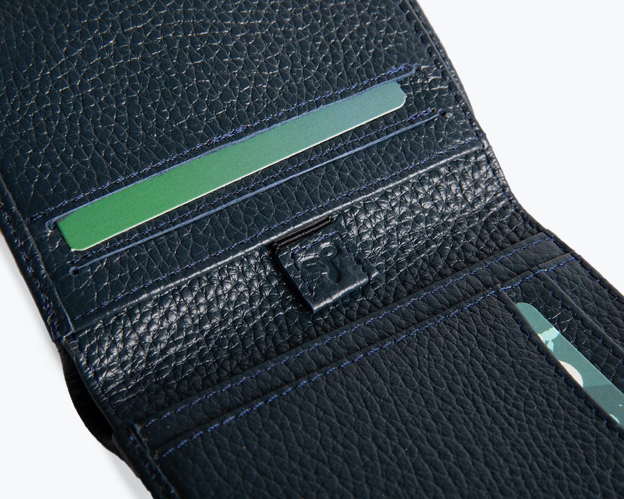 Metro Leather Bifold Wallet - Snakehive UK