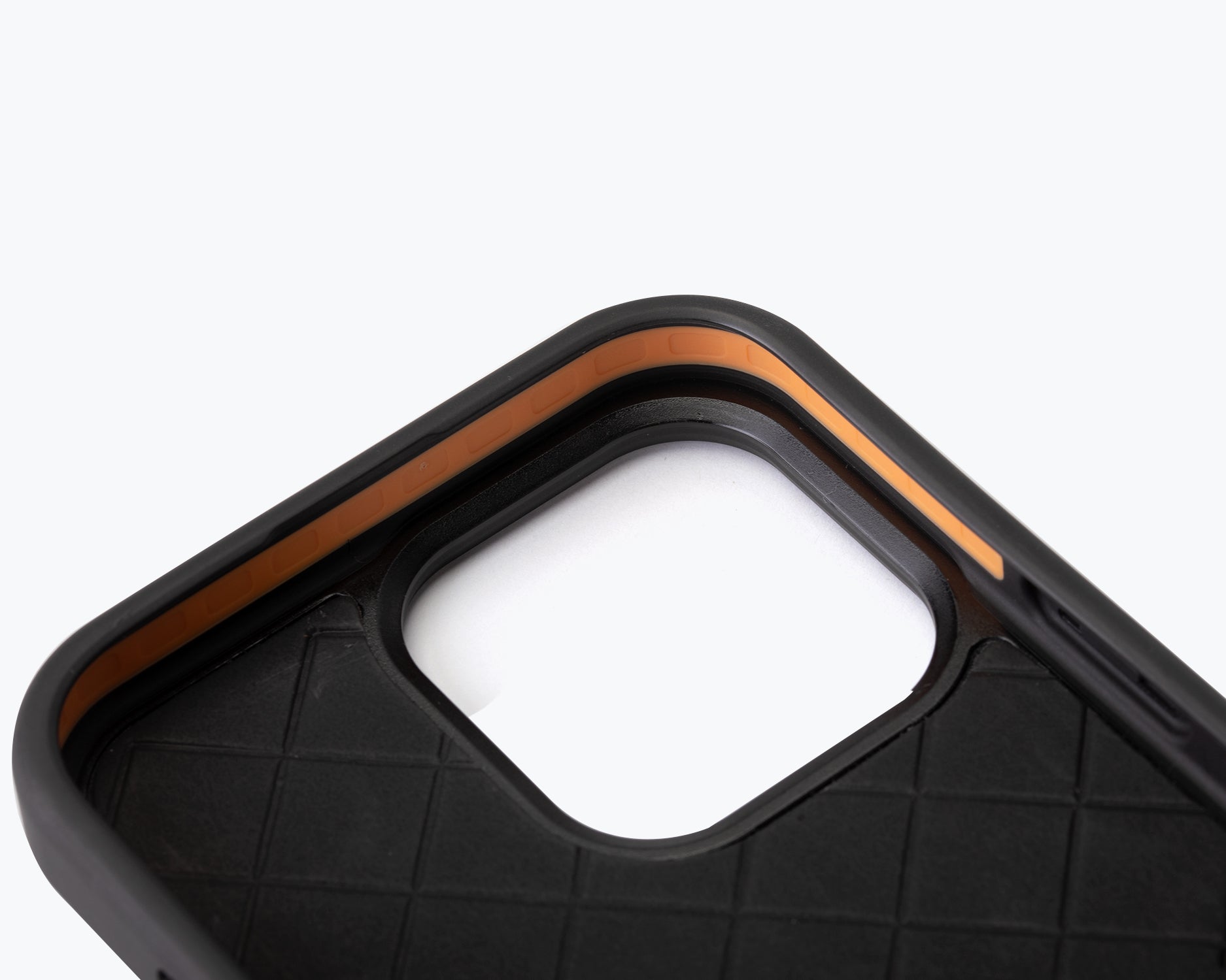 Apple iPhone 16 Pro Max - Metro Leather Phone Case