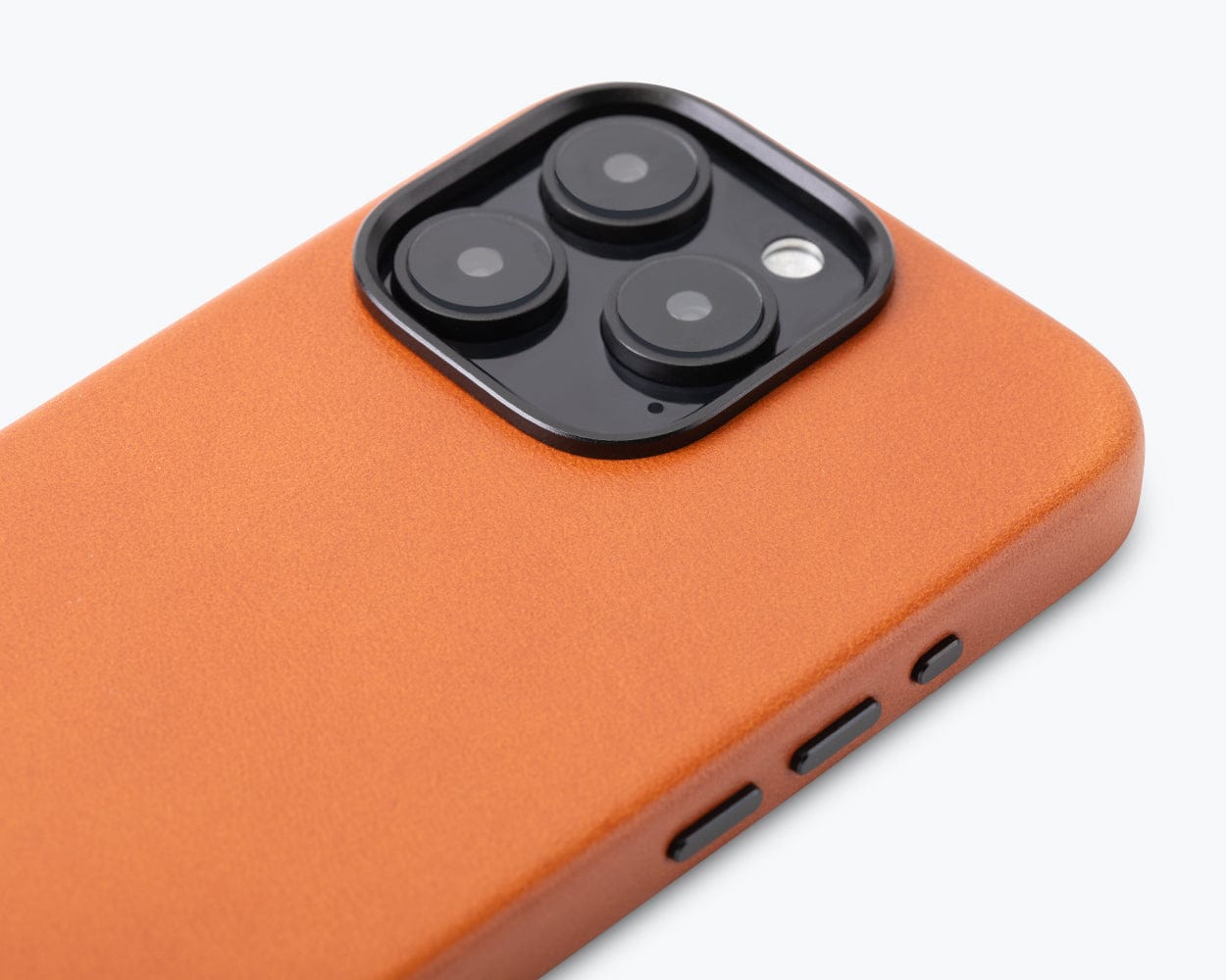 Apple iPhone 16 Pro Max - Metro Slim Leather Phone Case