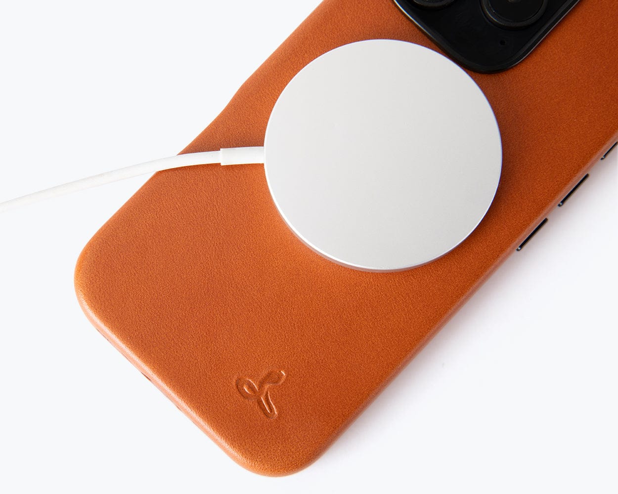 Apple iPhone 16 Pro Max - Metro Slim Leather Phone Case