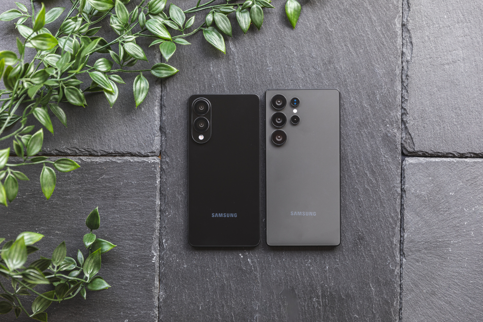 Samsung Edge vs. Ultra: Which One Should You Buy?