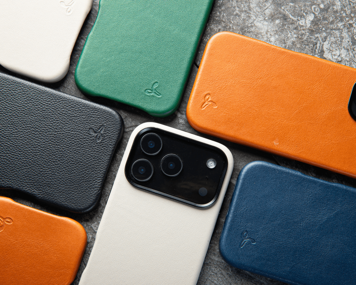 Apple iPhone 17 - Metro Slim Leather Phone Case