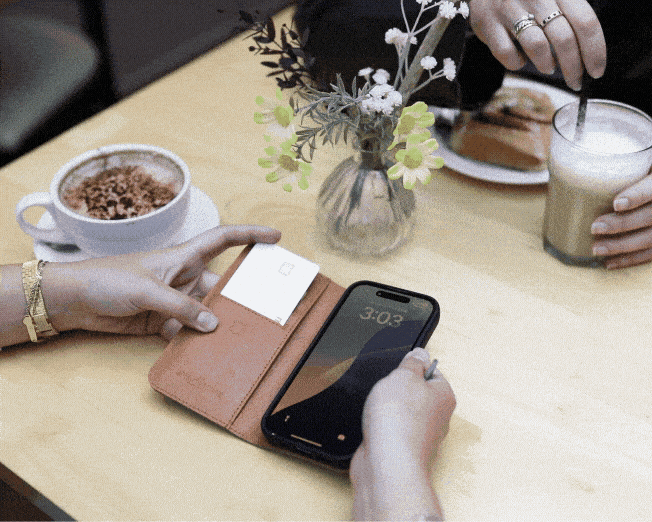 Apple iPhone 17 - Vintage Leather Wallet Phone Case