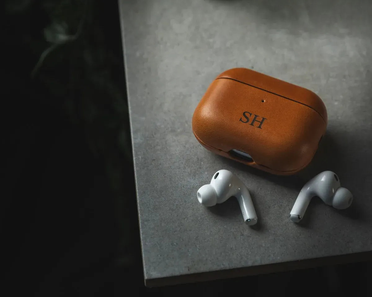Snakehive Accessories Apple AirPods Pro 3 - Metro Leather Case Apple AirPods Pro 3 Leather Case | Snakehive