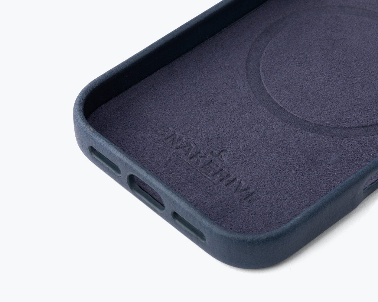 Apple iPhone 17 Pro Max  - Metro Slim Leather Phone Case