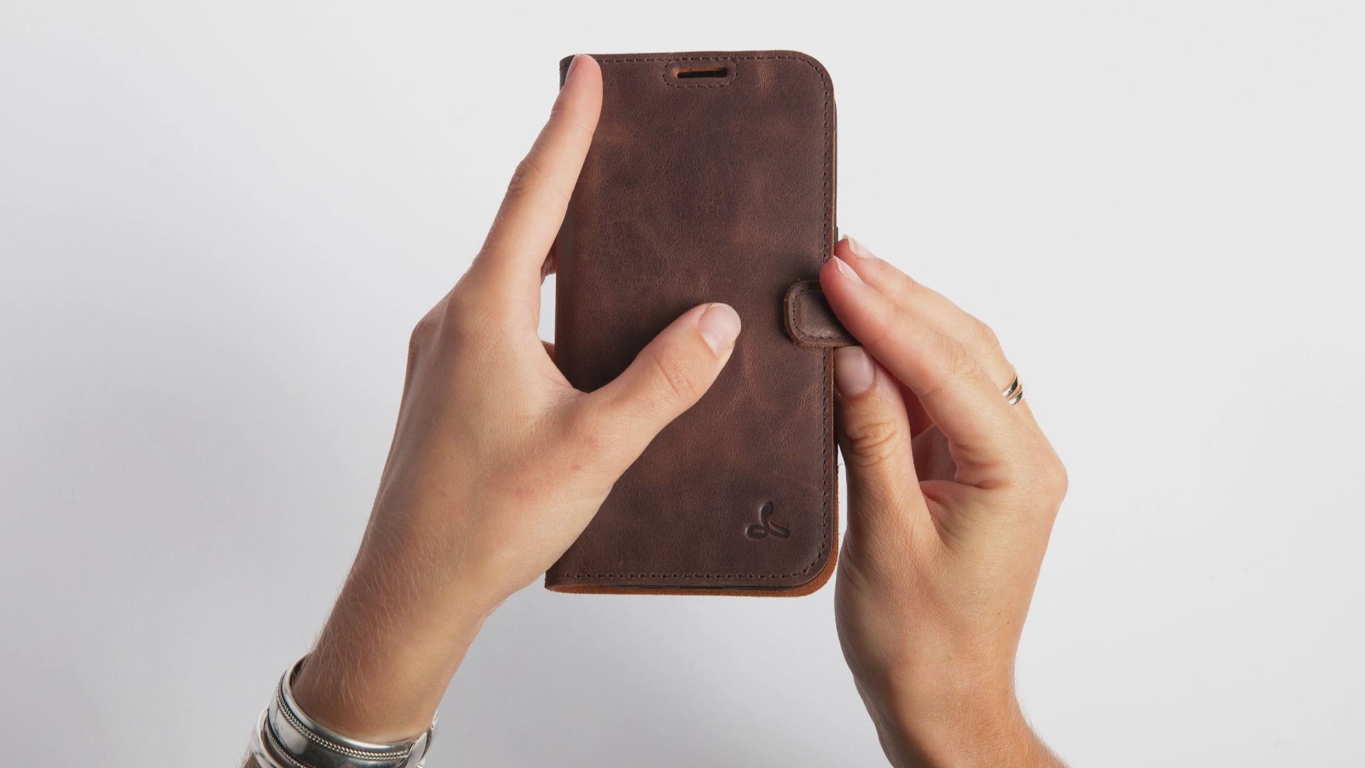 Apple Iphone 16 Plus Vintage Leather Wallet - Snakehive UK