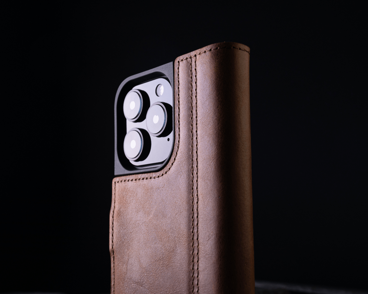 Apple Iphone 16 Pro Vintage Leather Wallet - Snakehive UK
