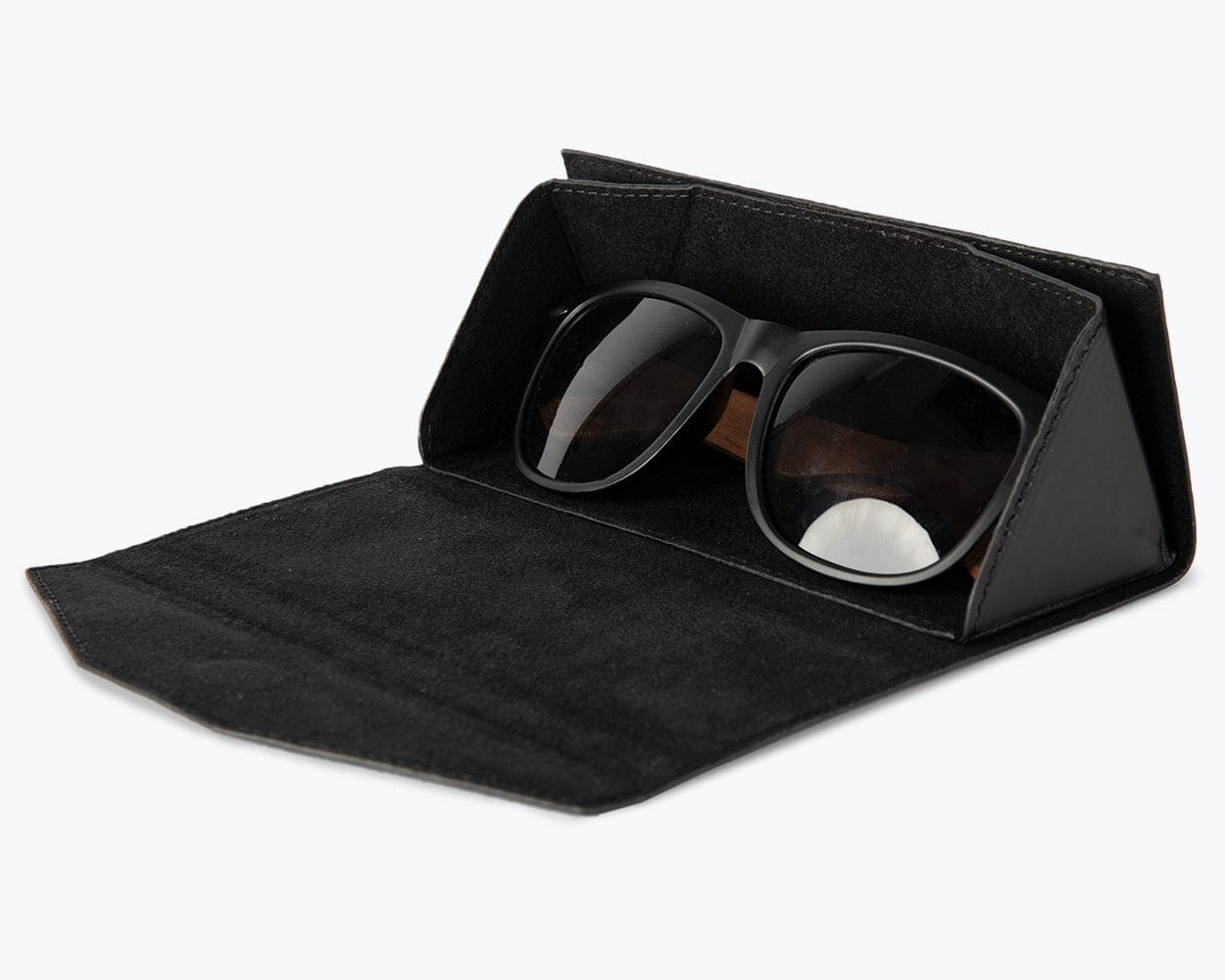 Metro Smart Leather Glasses Case - Snakehive UK