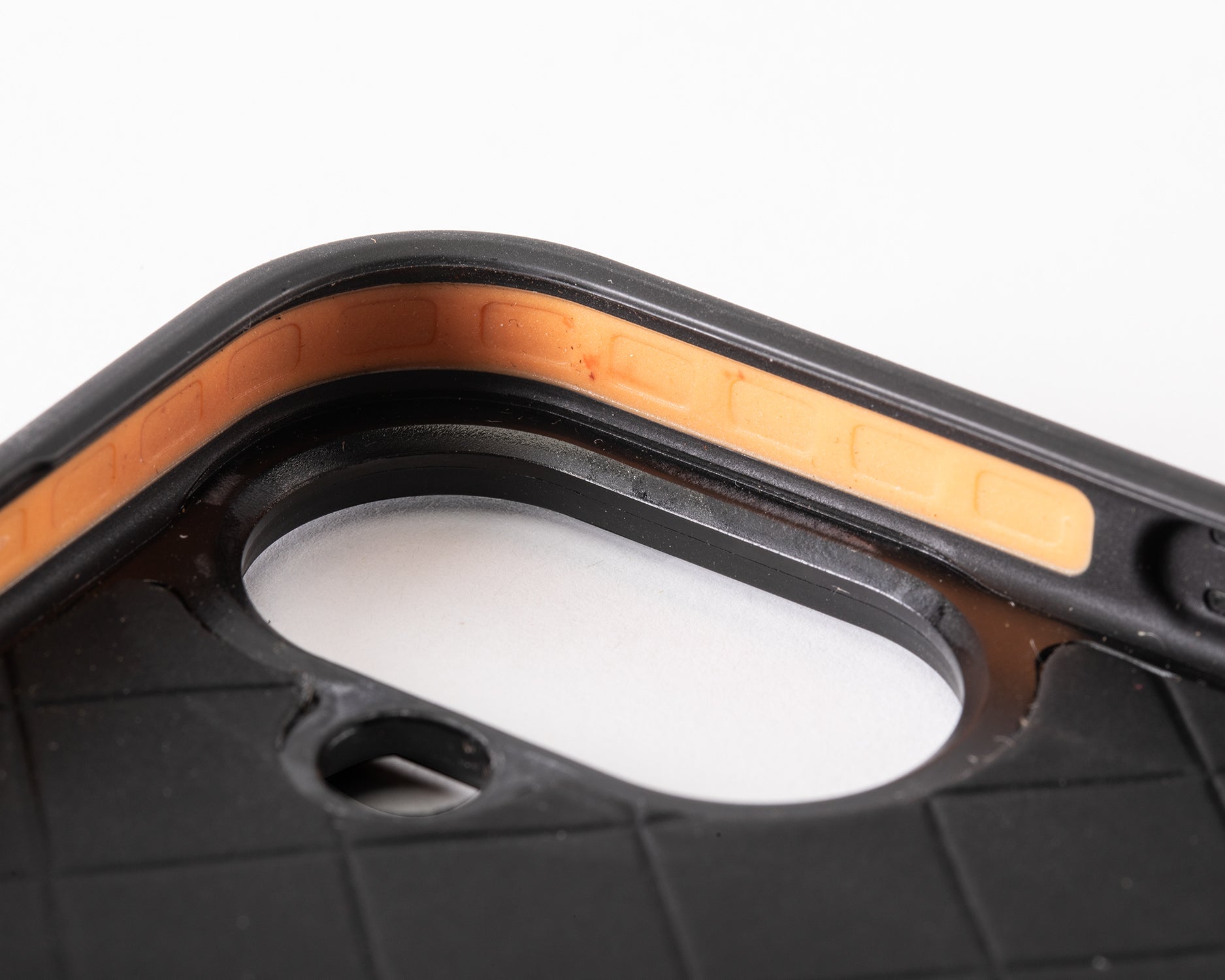 Apple iPhone 16 Plus - Metro Leather Phone Case