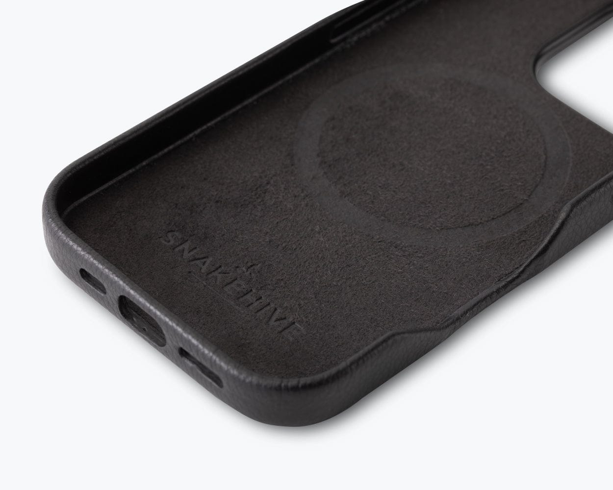 Apple iPhone 16 Pro - Metro Slim Leather Phone Case